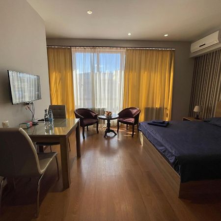 Apartment In Yerevan City Center Republic Square Self Check-In Екстериор снимка