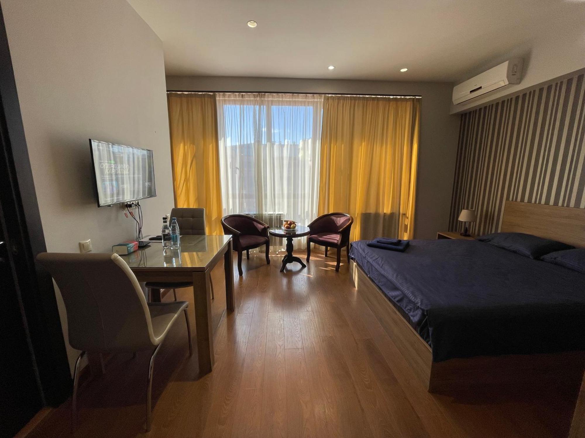 Apartment In Yerevan City Center Republic Square Self Check-In Екстериор снимка